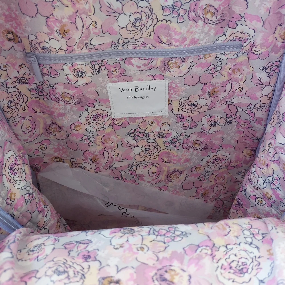 Vera Bradley Ultralight Large Essential Backpack Lavender  display picture 1